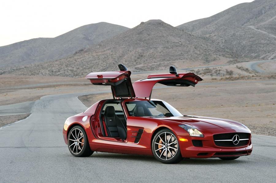  Mercedes-Benz SLS AMG GT 2013 года  (фото 2 из 110)